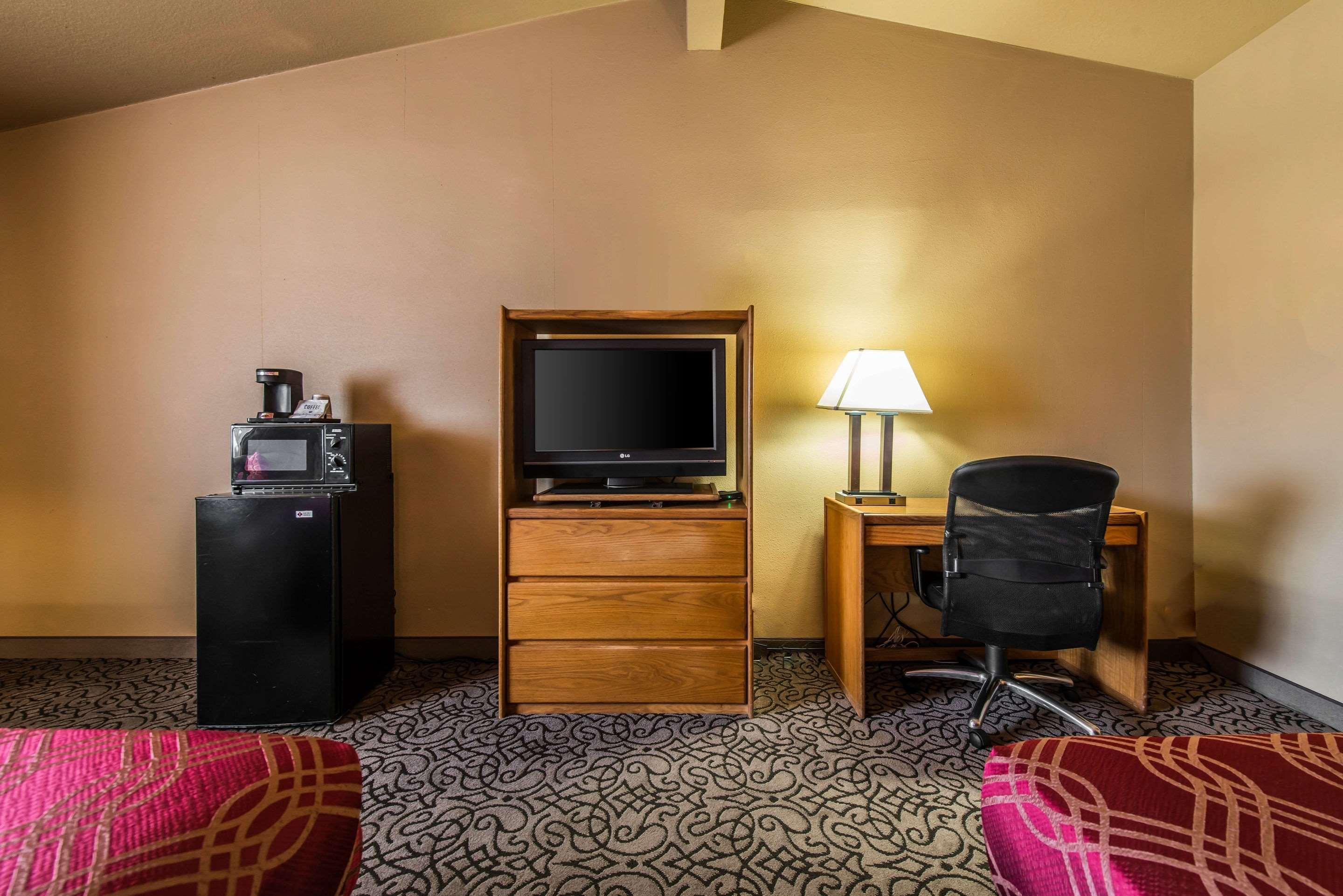 Rodeway Inn Brush Экстерьер фото