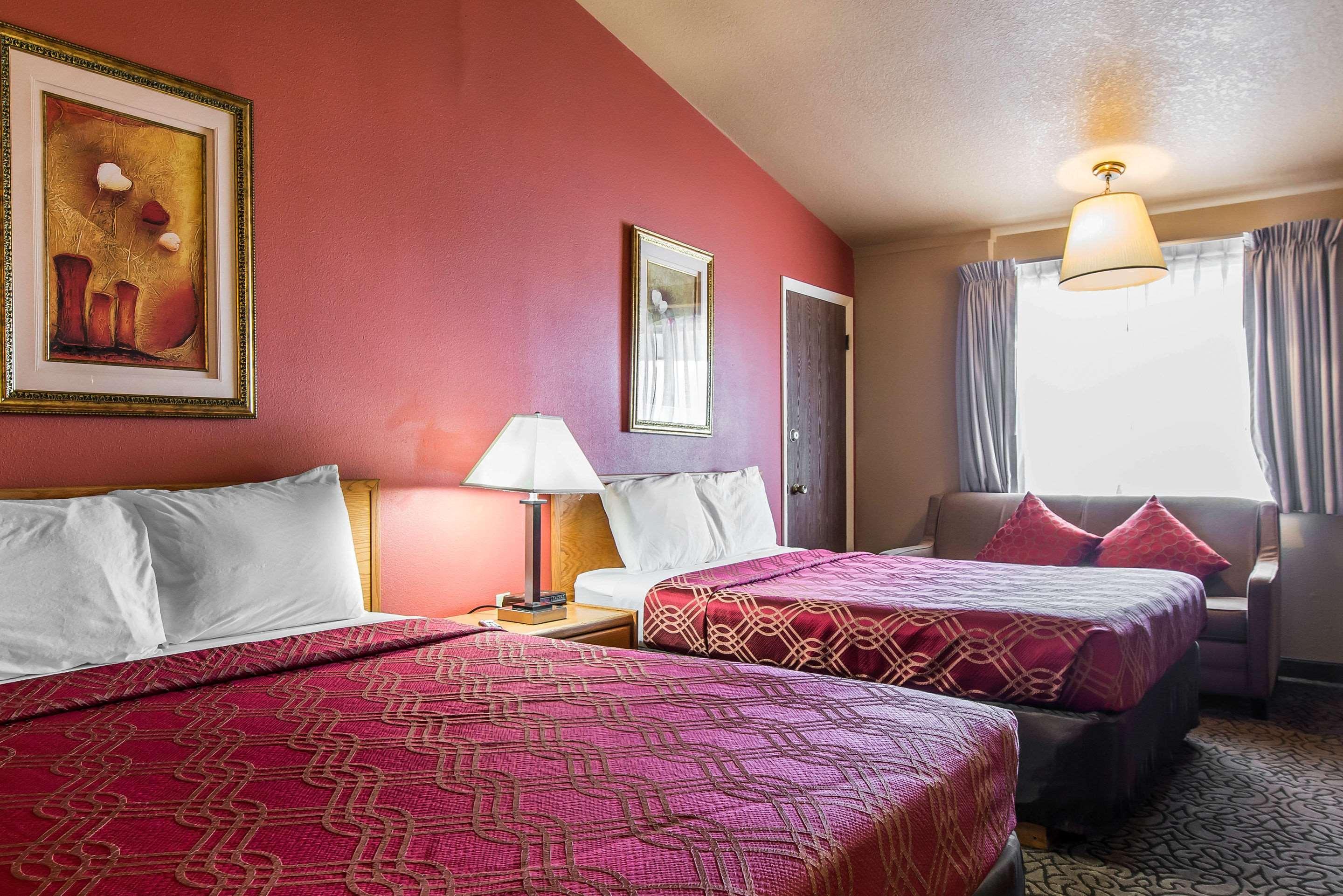 Rodeway Inn Brush Экстерьер фото