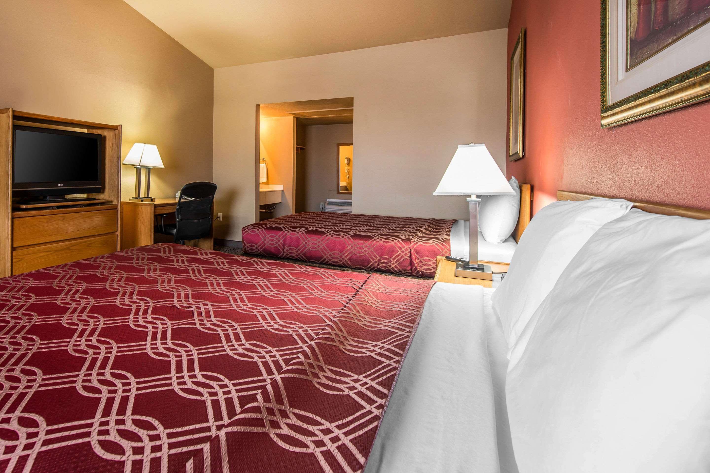 Rodeway Inn Brush Экстерьер фото